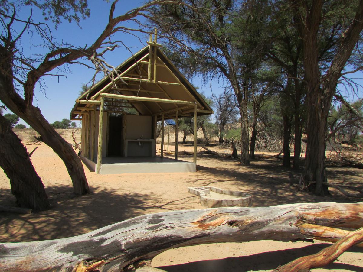 Kalahari Game Lodge Koës Buitenkant foto